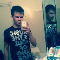 Спортивный парень с огромным членом ищет девушку в Ижевске для секса Спортивный парень с огромным членом ищет девушку в Ижевске для секса