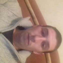 Парень, ищу девушку для секса без обязательств Парень, ищу девушку для секса без обязательств