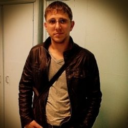 Молодой симпатичный парень познакомится с девушкой для приятного времяпрепровождения в Ижевске Молодой симпатичный парень познакомится с девушкой для приятного времяпрепровождения в Ижевске