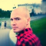 Чертовски красивый и дьявольски умный парень ищет женщину для совместного приятного досуга Чертовски красивый и дьявольски умный парень ищет женщину для совместного приятного досуга